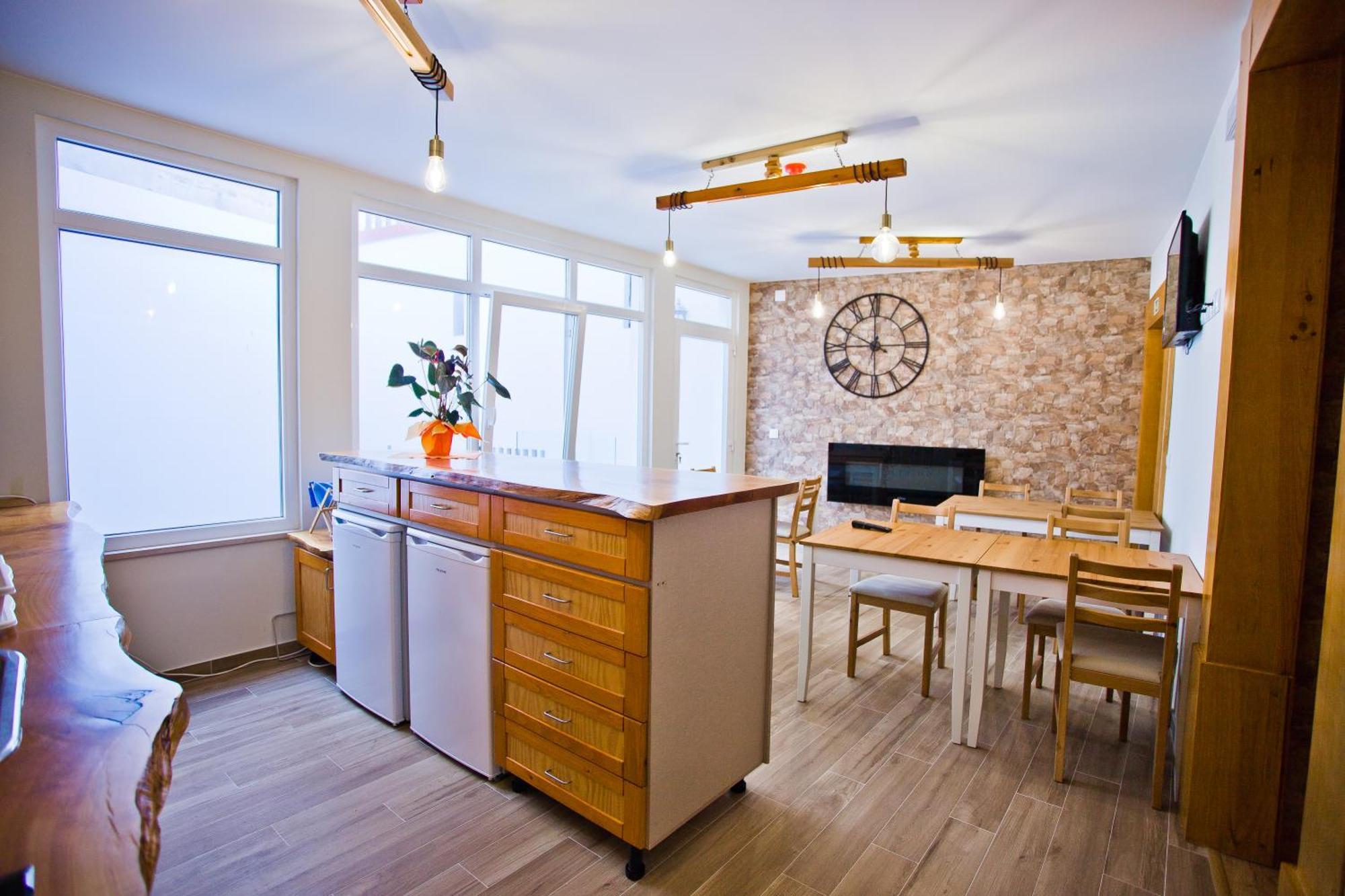 Guest House 10 De Agosto Фигейра-да-Фош Экстерьер фото