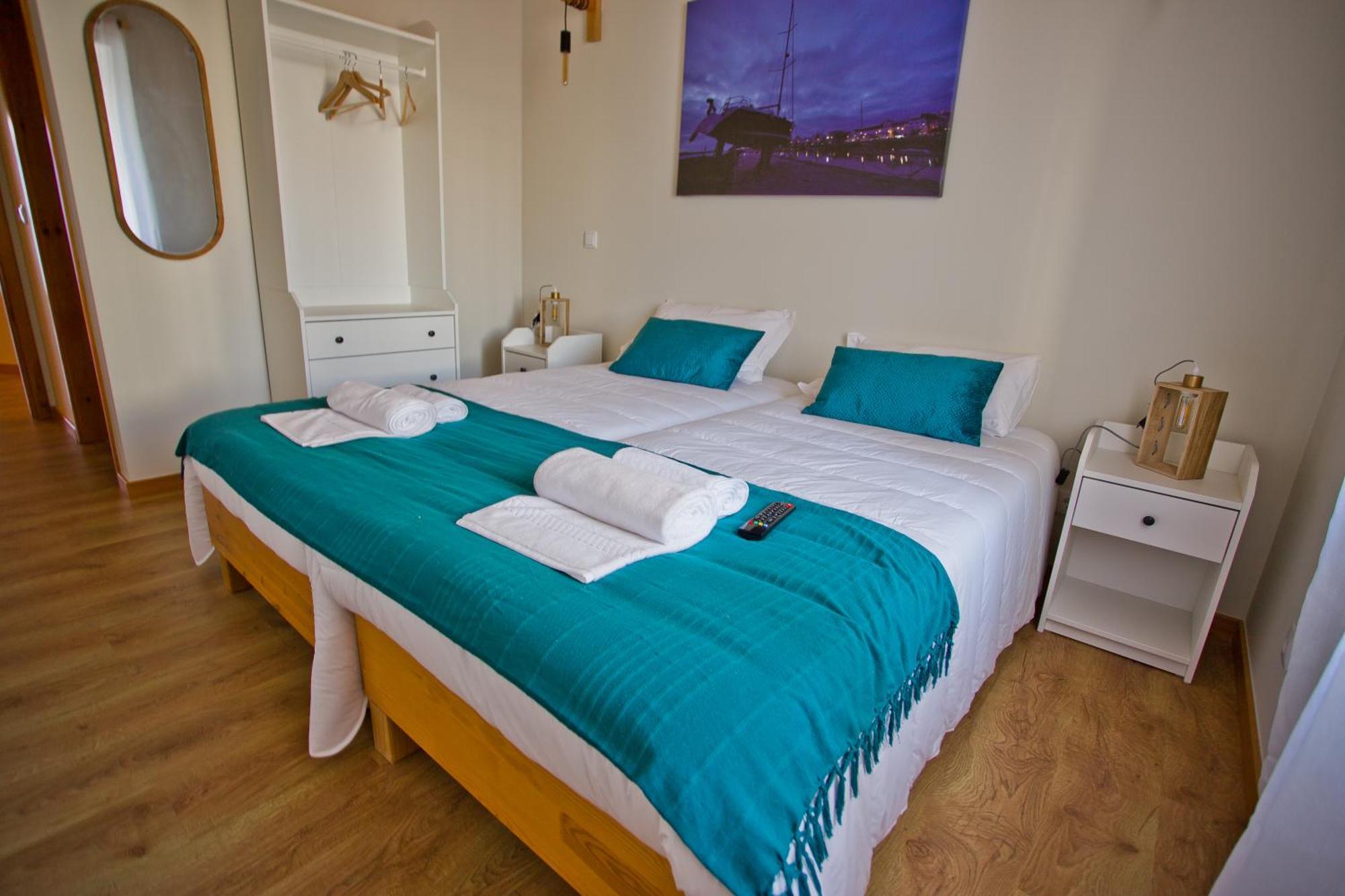 Guest House 10 De Agosto Фигейра-да-Фош Экстерьер фото