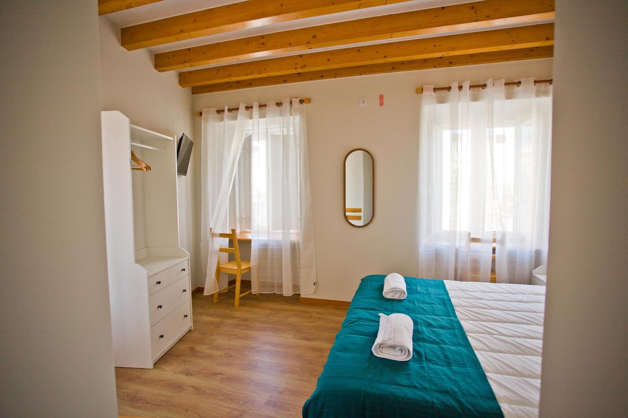 Guest House 10 De Agosto Фигейра-да-Фош Экстерьер фото