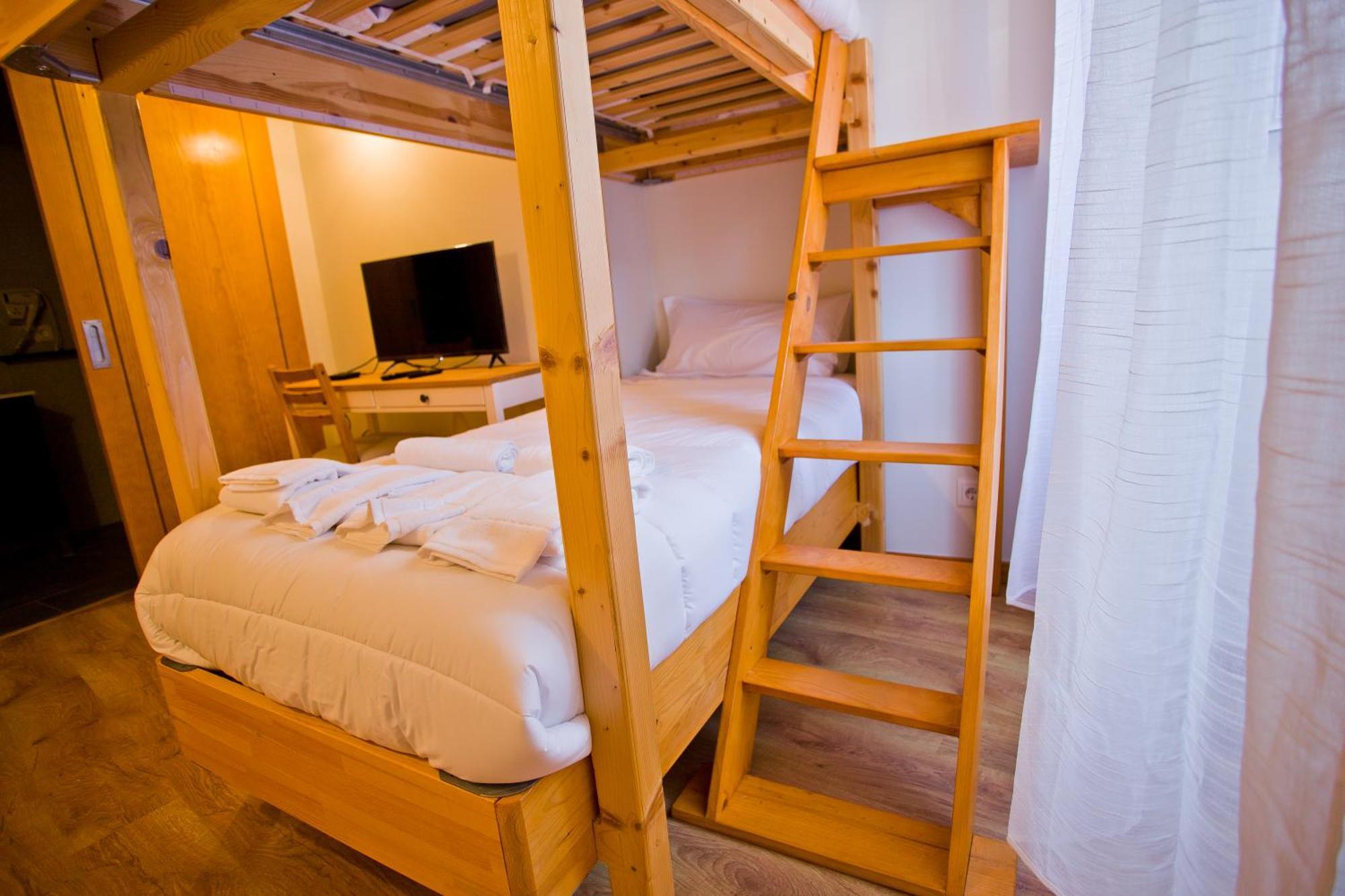 Guest House 10 De Agosto Фигейра-да-Фош Экстерьер фото