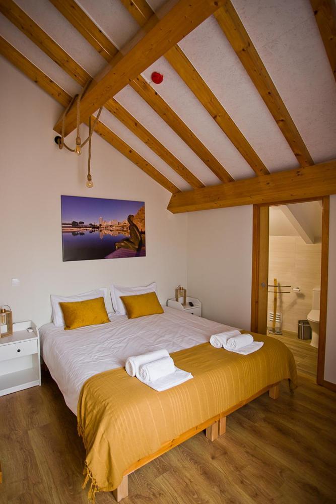 Guest House 10 De Agosto Фигейра-да-Фош Экстерьер фото