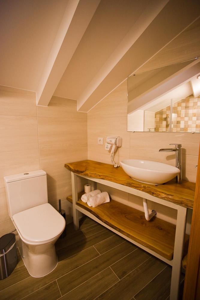 Guest House 10 De Agosto Фигейра-да-Фош Экстерьер фото